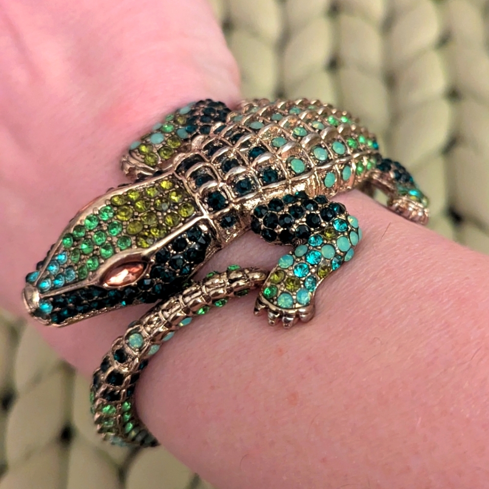 Betsy Johnson Alligator Lizard Reptile Cuff Pave Gold With Green Gems